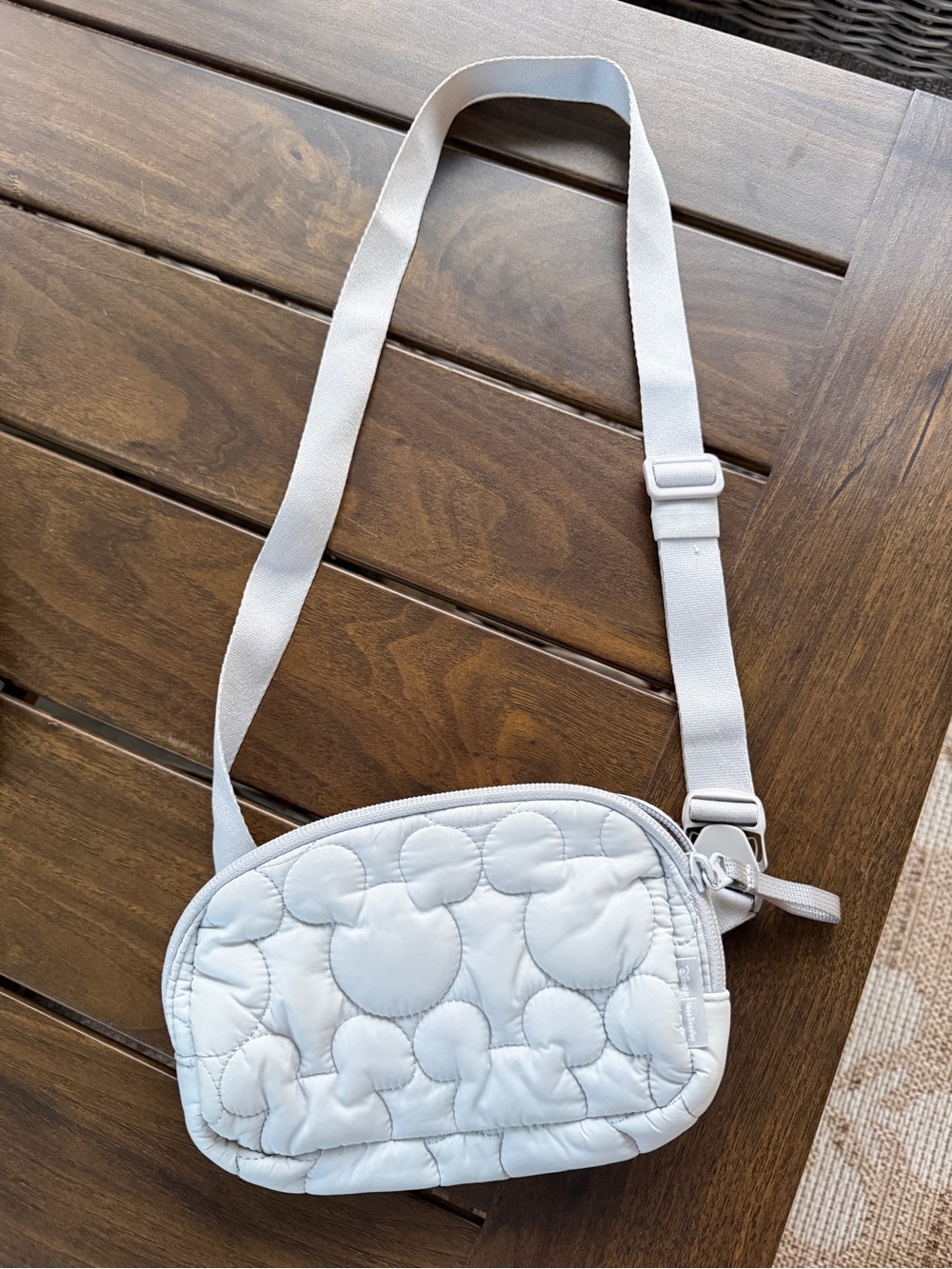 Disney x Vera Bradley Quilted Mickey Mouse Mini Belt Bag Crossbody Silver - Picture 2 of 6
